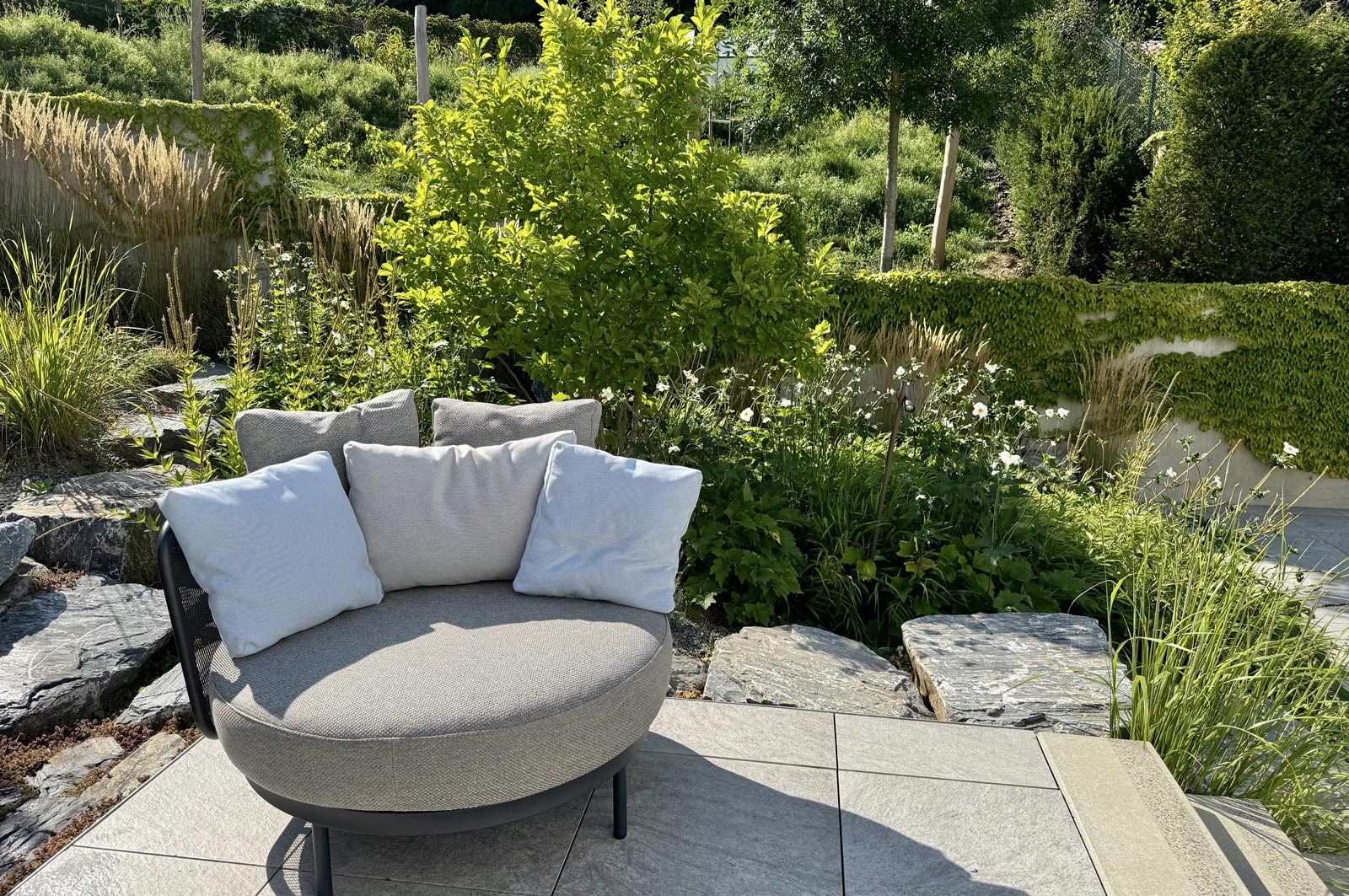 Zahrada se skákacími schody