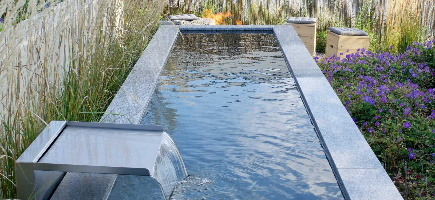 Okrasná jezírka a další vodní prvky