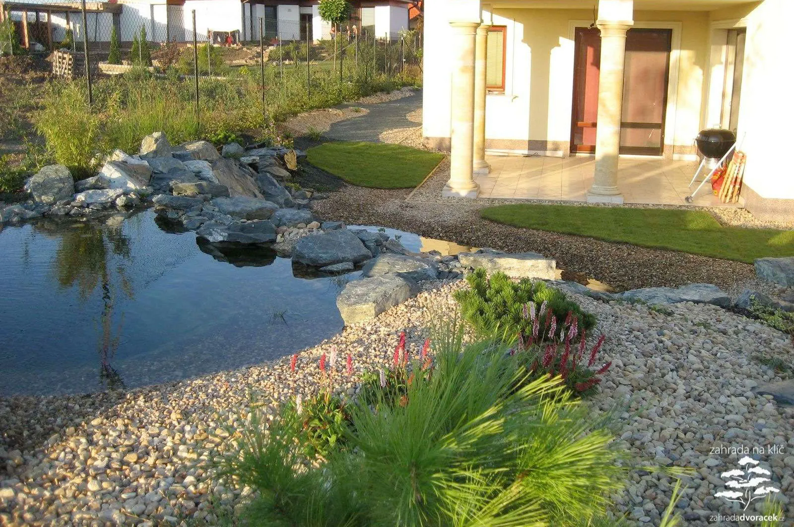 Šlapanice, zahrada s vodopády