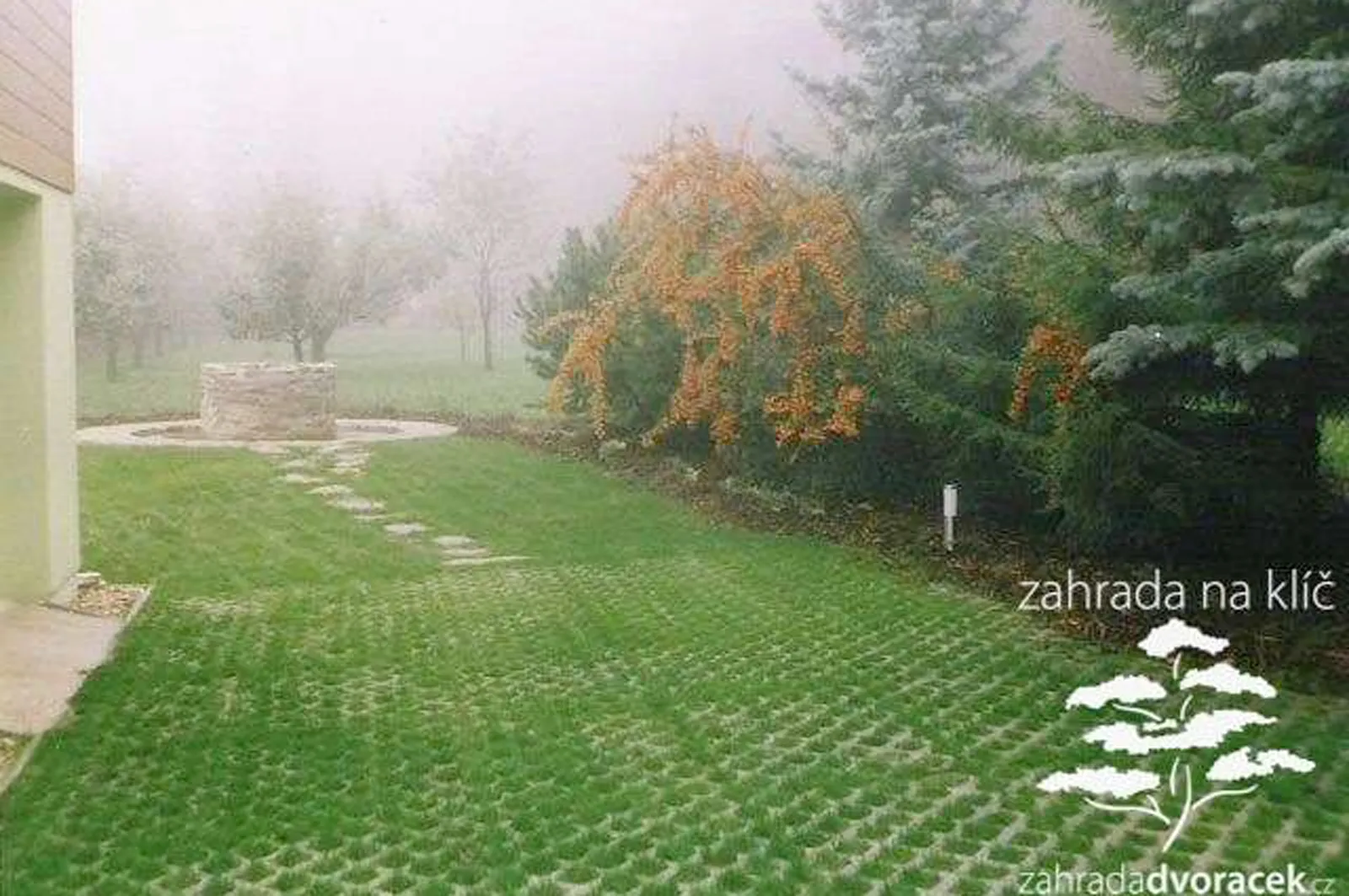 Zahrada se skalkou